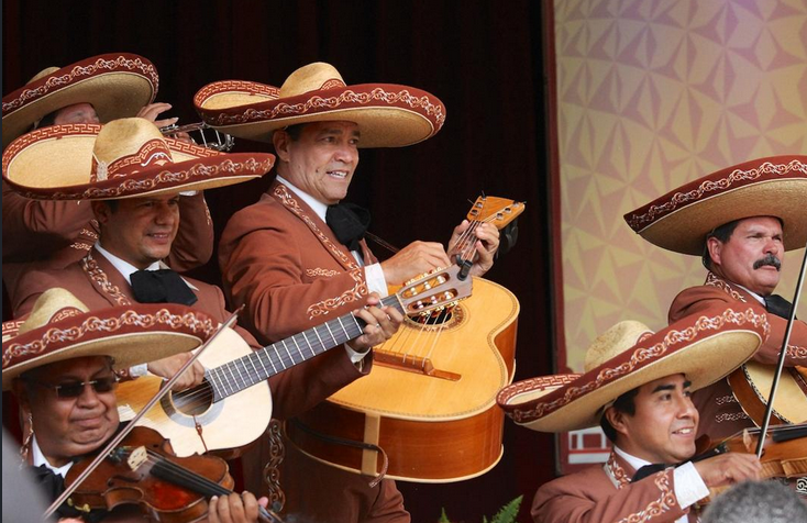 Las Tres Huastecas – Mariachi Cobre