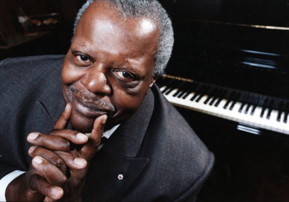 Oscar Peterson Plays the C Jam Blues